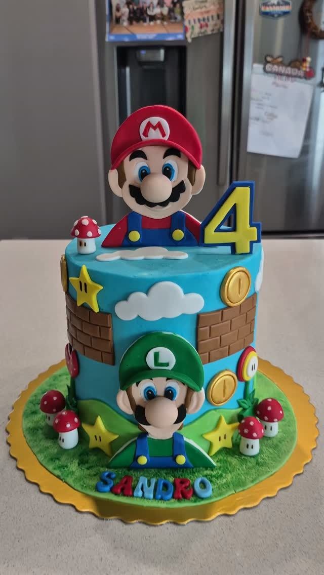Super Mario cake